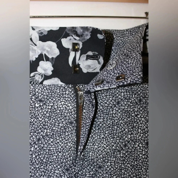 Lululemon Departure Floral Pants Size 8 - Picture 10 of 12